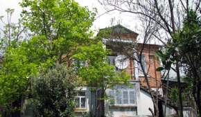Гостевой дом в АБХАЗИИ НОВЫЙ АФОН на улице Чанба 86 около Железнодорожного вокзала